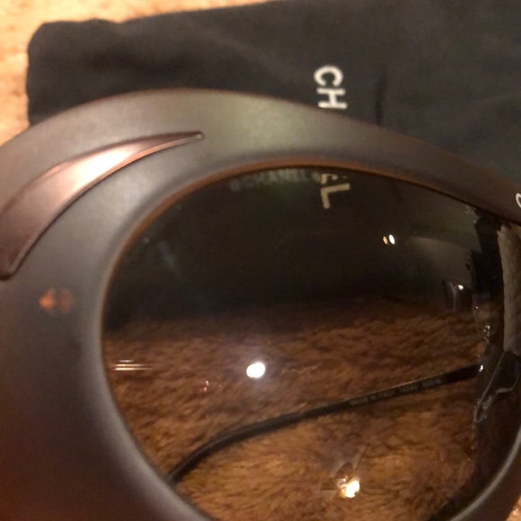 Authentic Chanel Y2K Sunglasses - Picture 8 of 8
